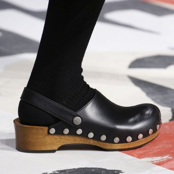 CHRISTIAN DIOR Diorquake Black Leather Clogs - Picture 15 of 15